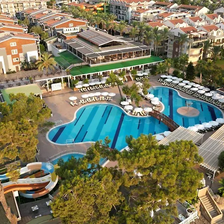Crystal Aura & Resort Kemer