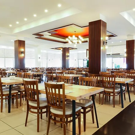 Crystal Aura & Resort Kemer