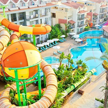 Crystal Aura & Resort 5*