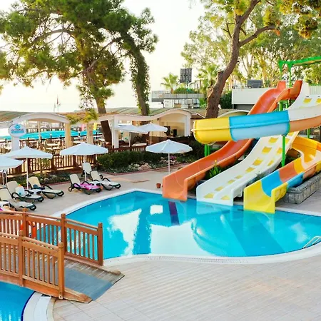 Crystal Aura & Resort Kemer